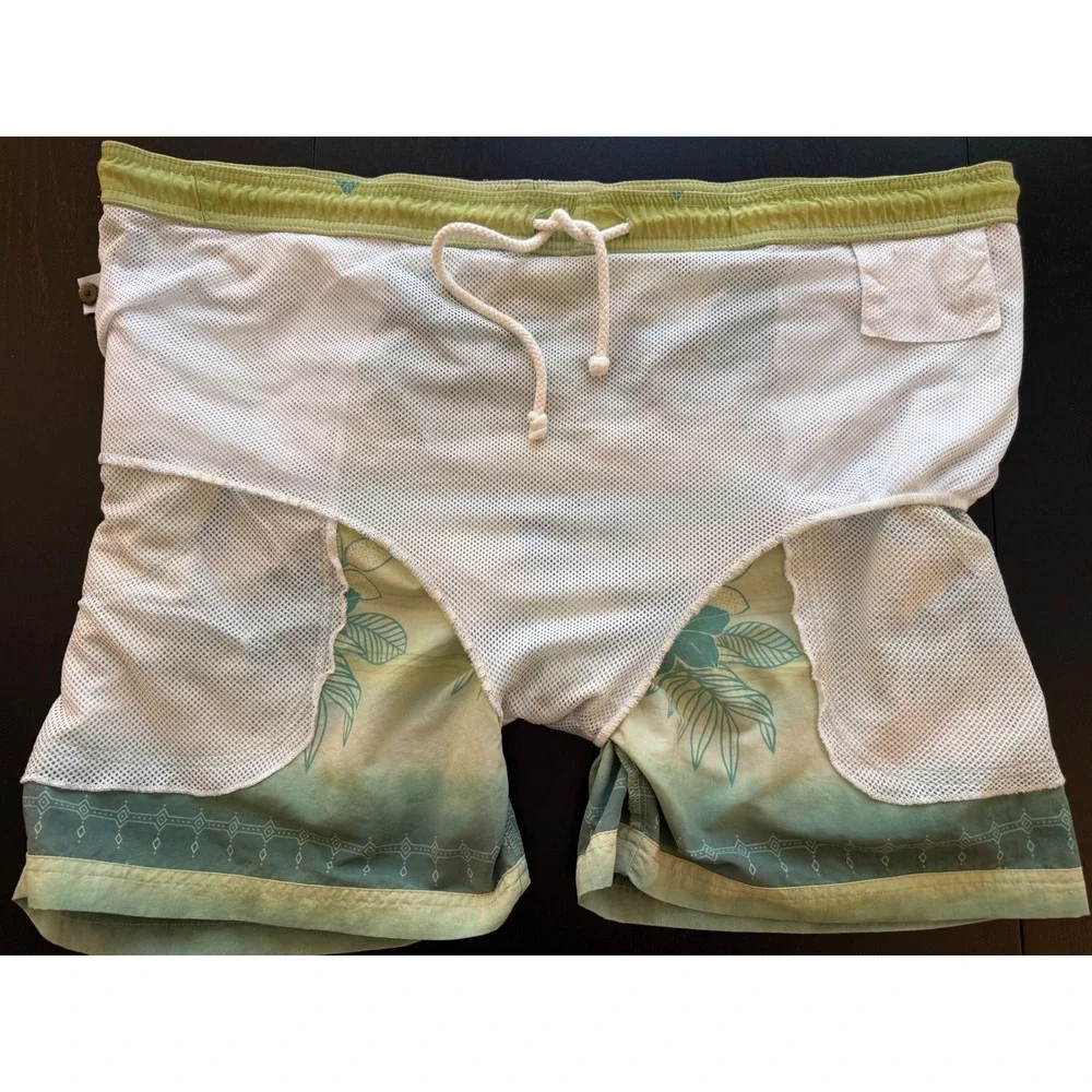 Tommy Bahama Swim Trunks Mens XXL‎ Green/Yellow Mesh-Lined Board Shorts